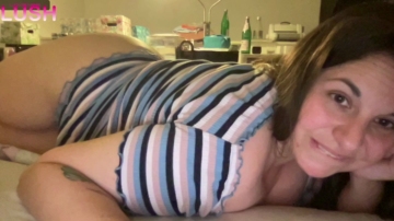HornyMilfLeah  06-08-2021 spanking Female